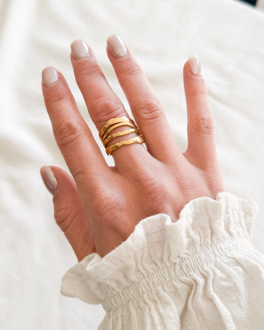Anillo Acero Dorado AN-05